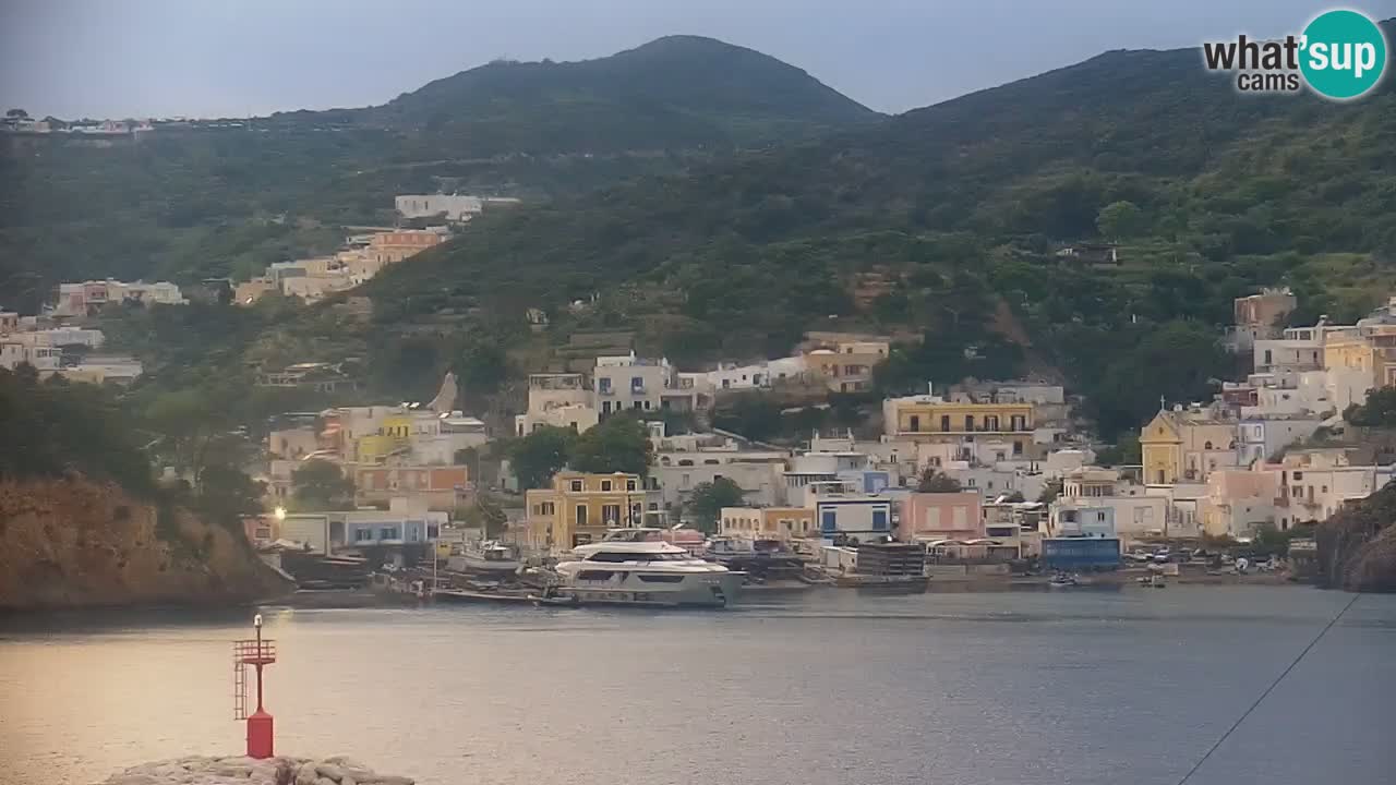 Otok Ponza kamera Pogled na pristanišče