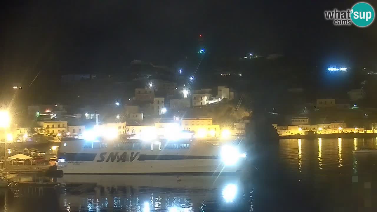 Island of Ponza livecam – the port webcam live