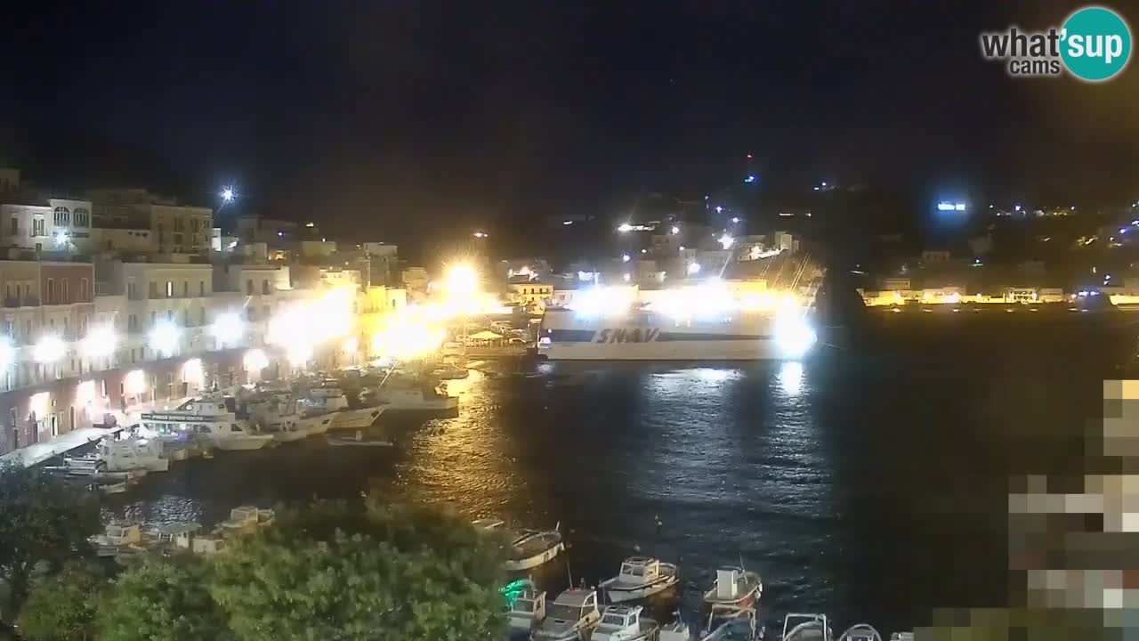 Island of Ponza livecam – the port webcam live