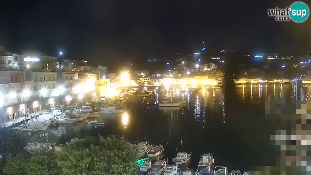 Island of Ponza livecam – the port webcam live