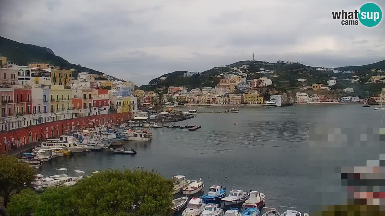 Island of Ponza livecam – the port webcam live