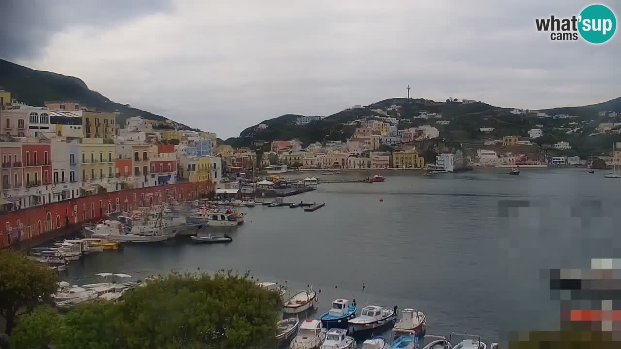 Island of Ponza livecam – the port webcam live