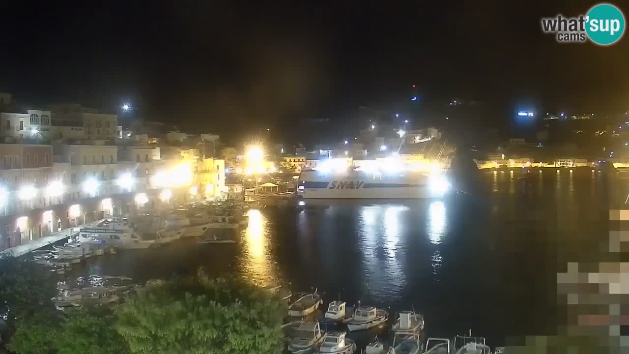 Island of Ponza livecam – the port webcam live