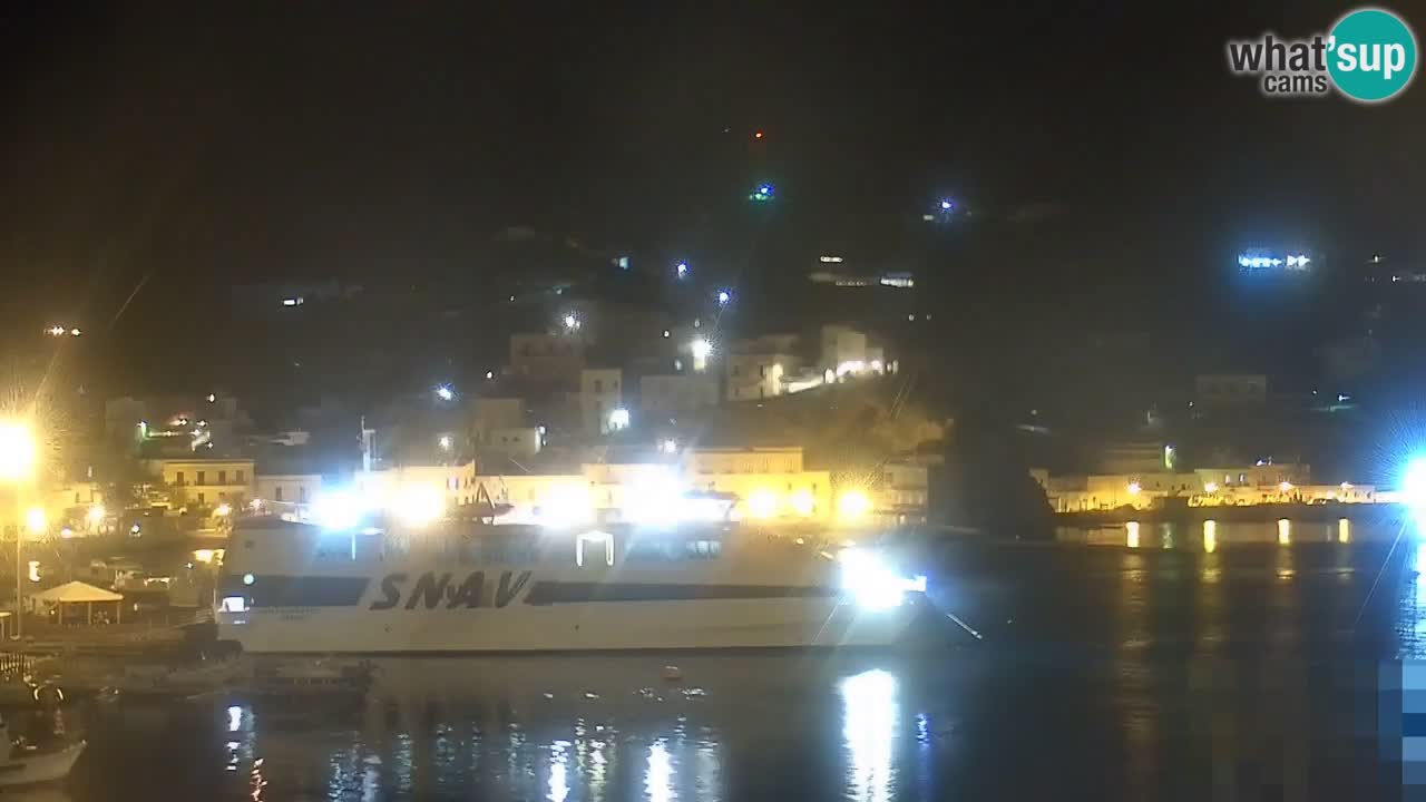 Island of Ponza livecam – the port webcam live