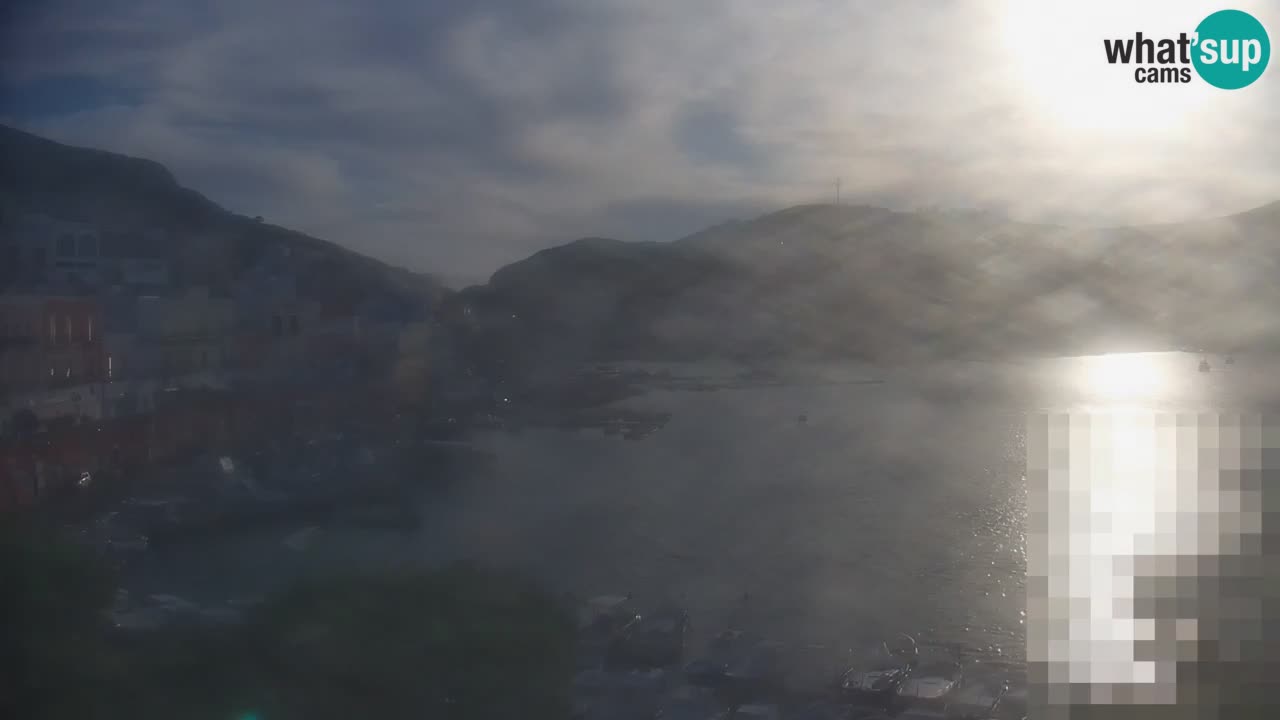 Otok Ponza web kamera Luka
