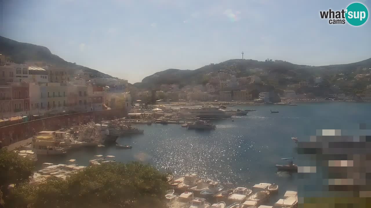 Island of Ponza livecam – the port webcam live