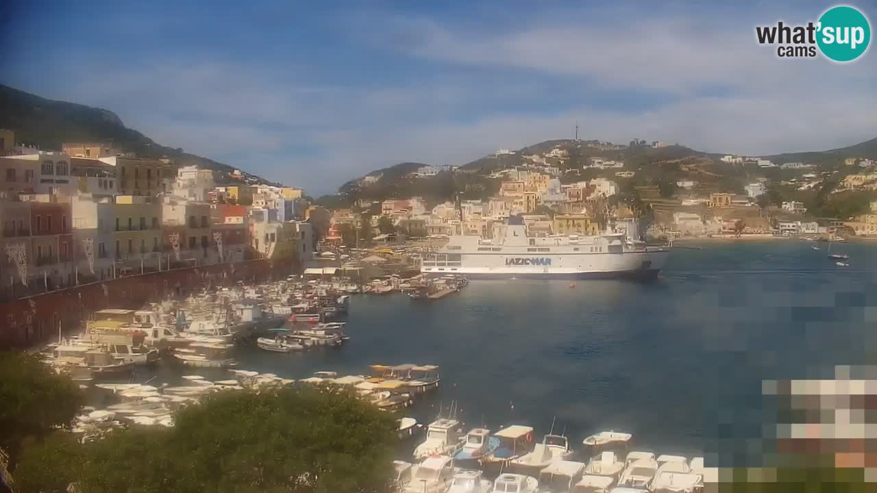 Island of Ponza livecam – the port webcam live