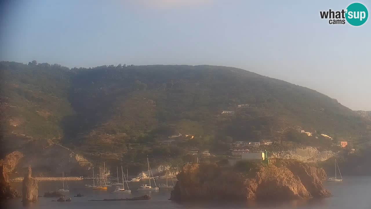 Island of Ponza livecam – the port webcam live