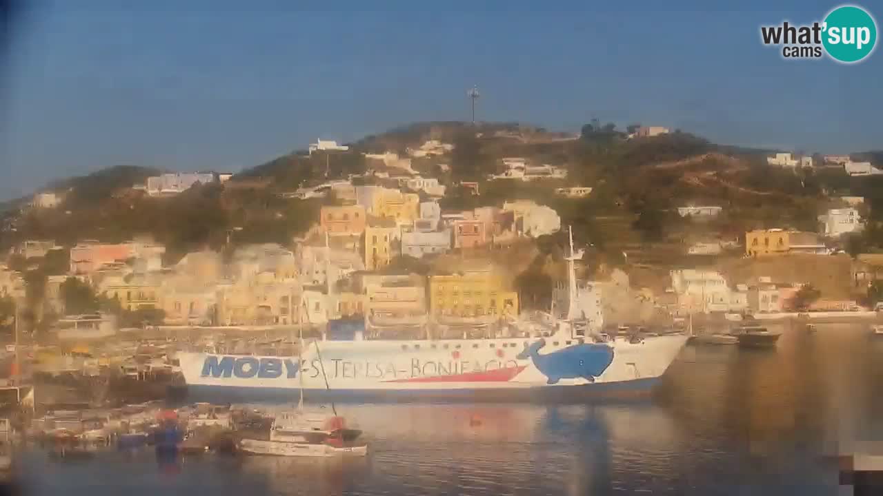 Otok Ponza kamera Pogled na pristanišče