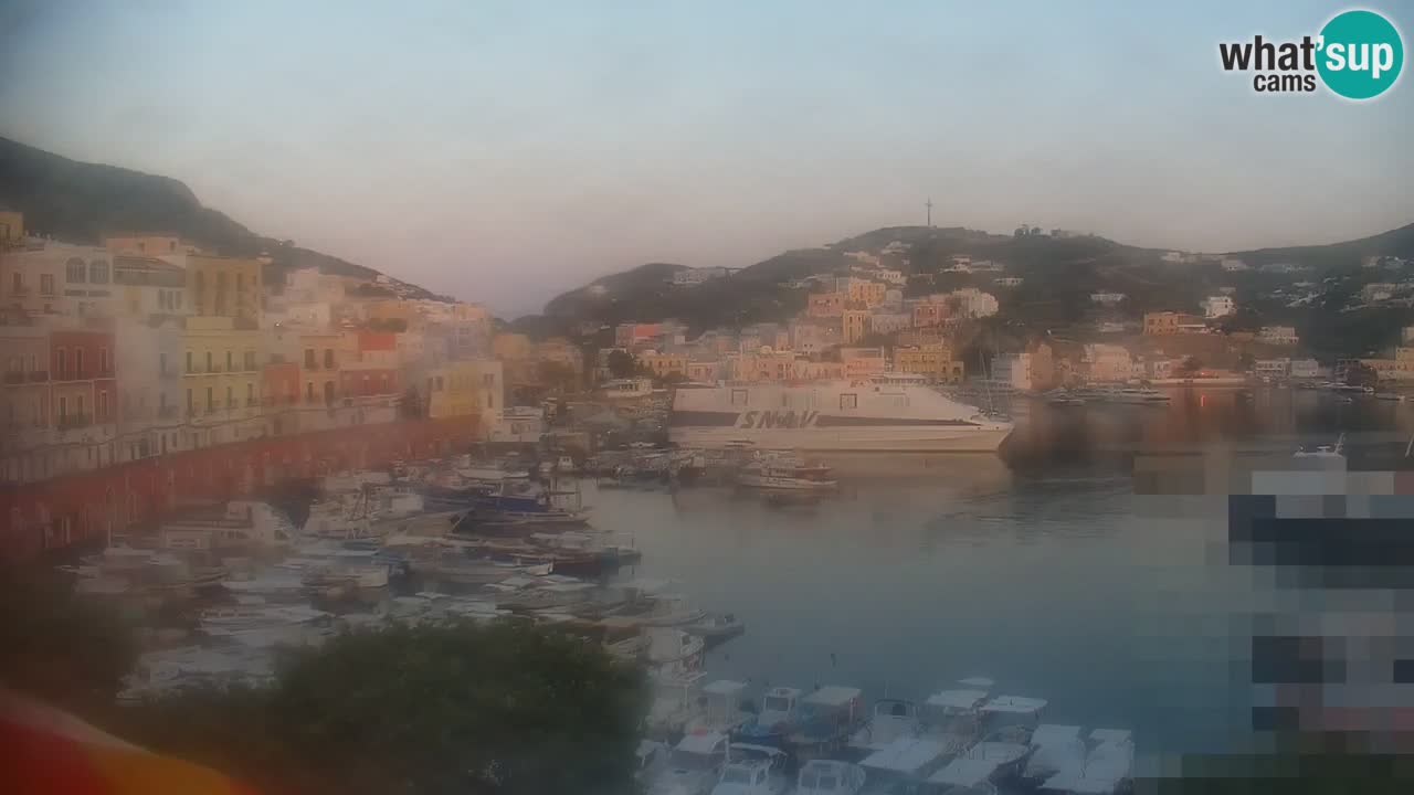 Island of Ponza livecam – the port webcam live