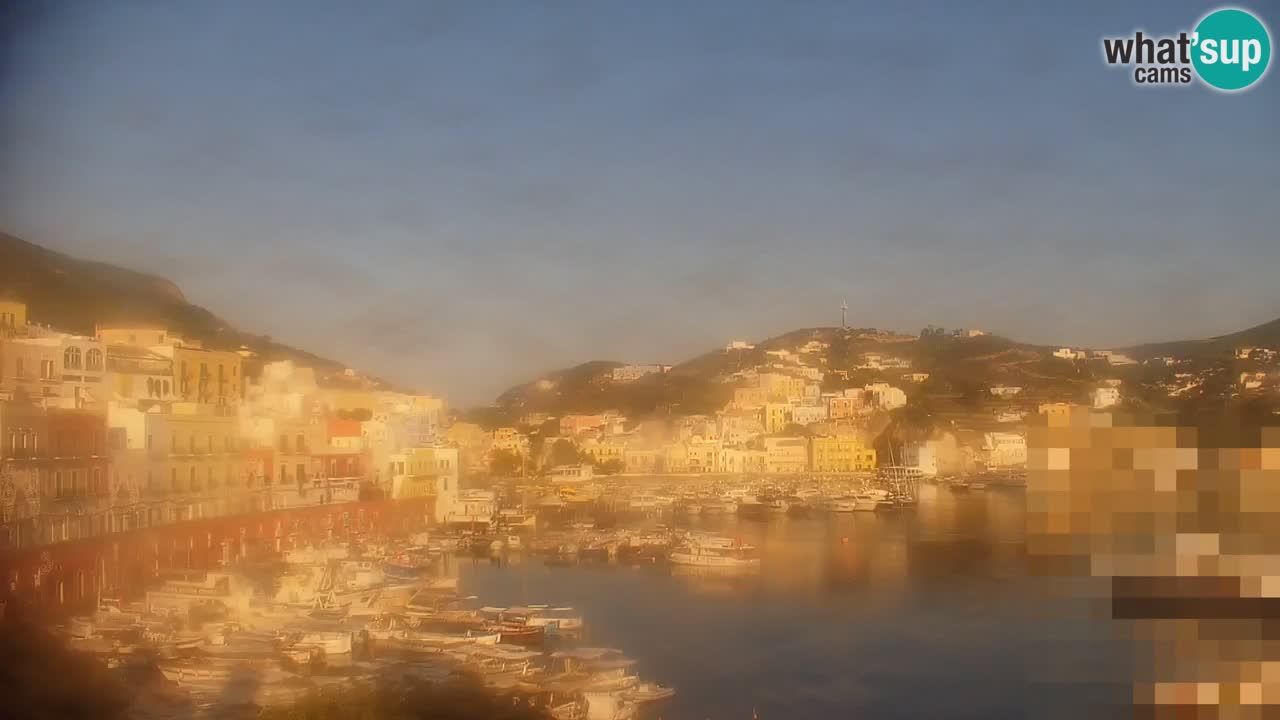 Insel Ponza webcam – Port