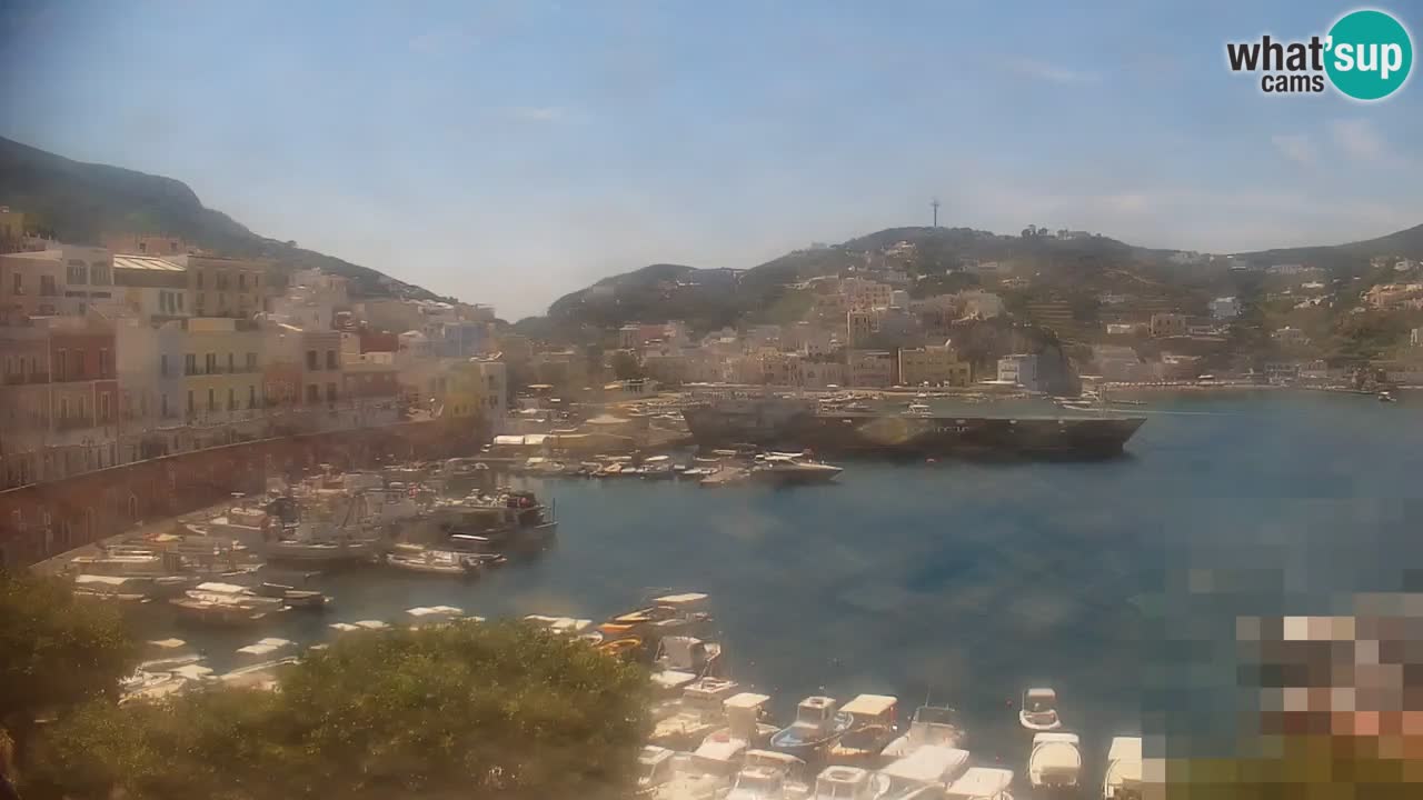 Island of Ponza livecam – the port webcam live