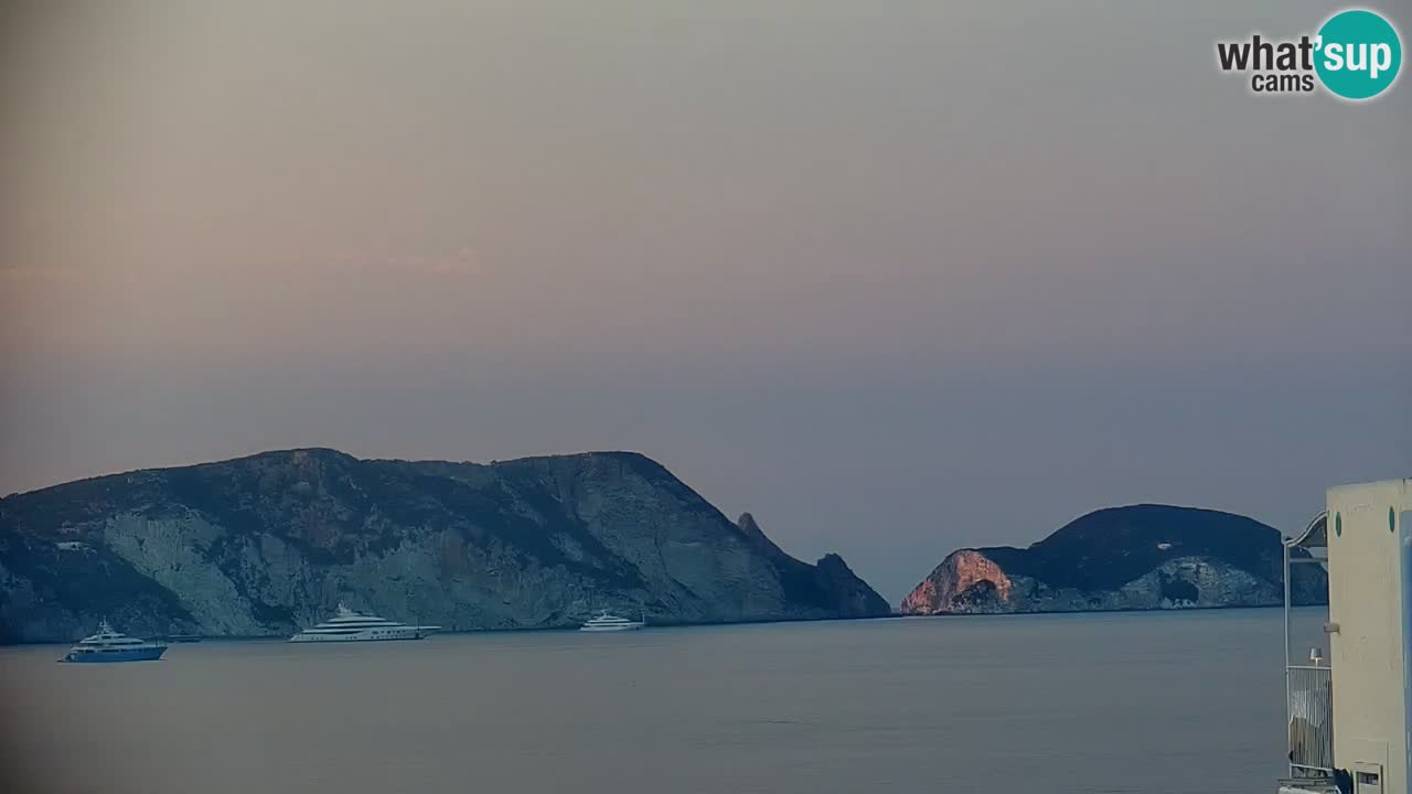 Otok Ponza web kamera Luka