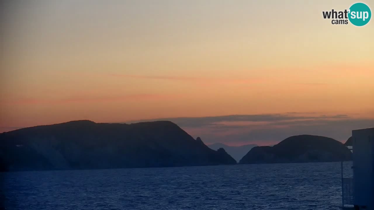 Island of Ponza livecam – the port webcam live