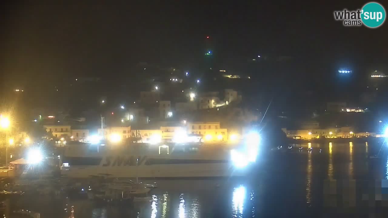 Island of Ponza livecam – the port webcam live