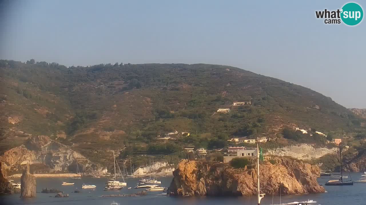 Island of Ponza livecam – the port webcam live