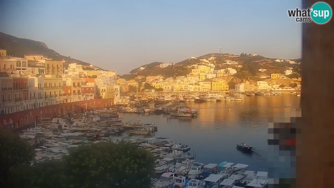 Otok Ponza web kamera Luka