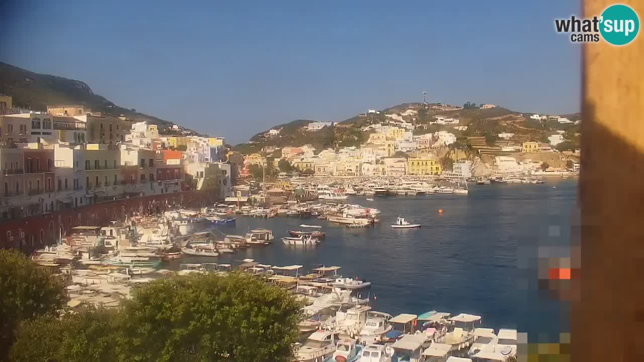 Otok Ponza web kamera Luka