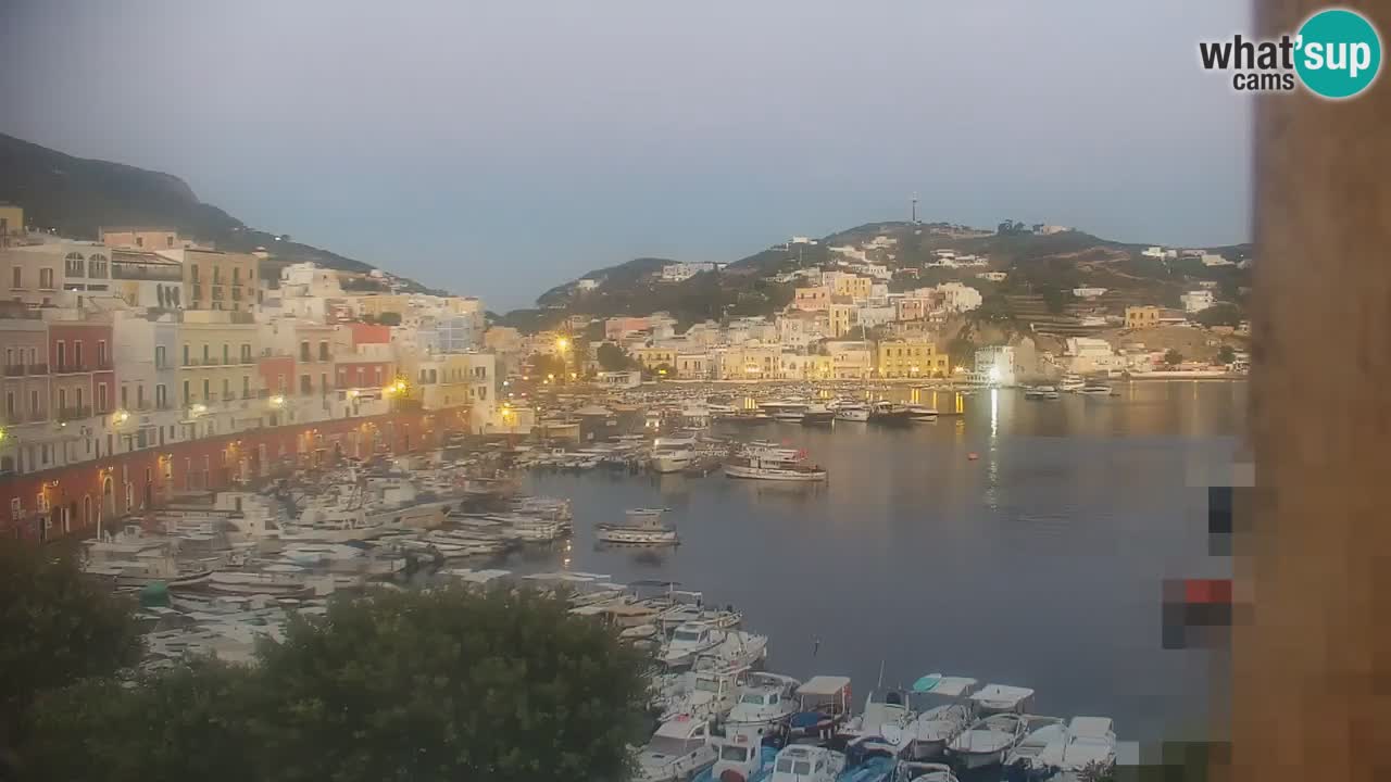 Insel Ponza webcam – Port