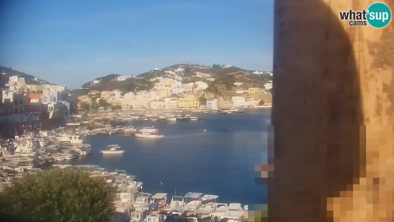 Island of Ponza livecam – the port webcam live