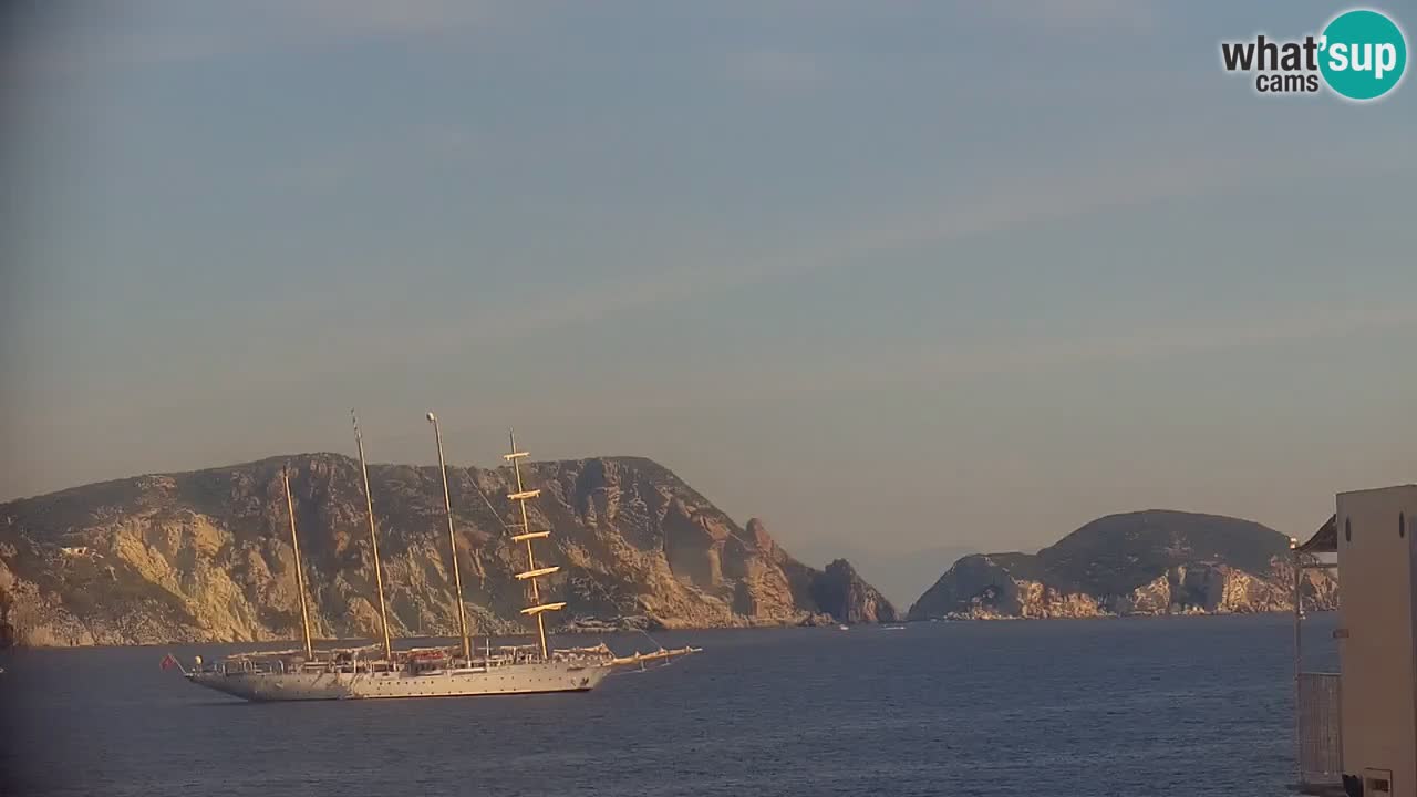 Otok Ponza web kamera Luka