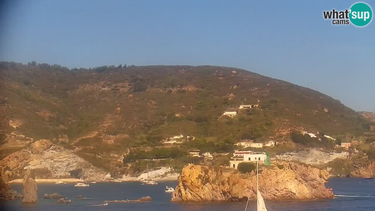 Island of Ponza livecam – the port webcam live