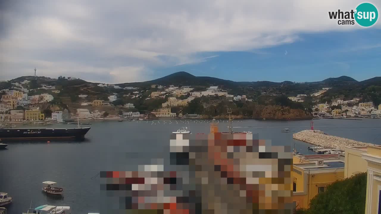 Island of Ponza livecam – the port webcam live
