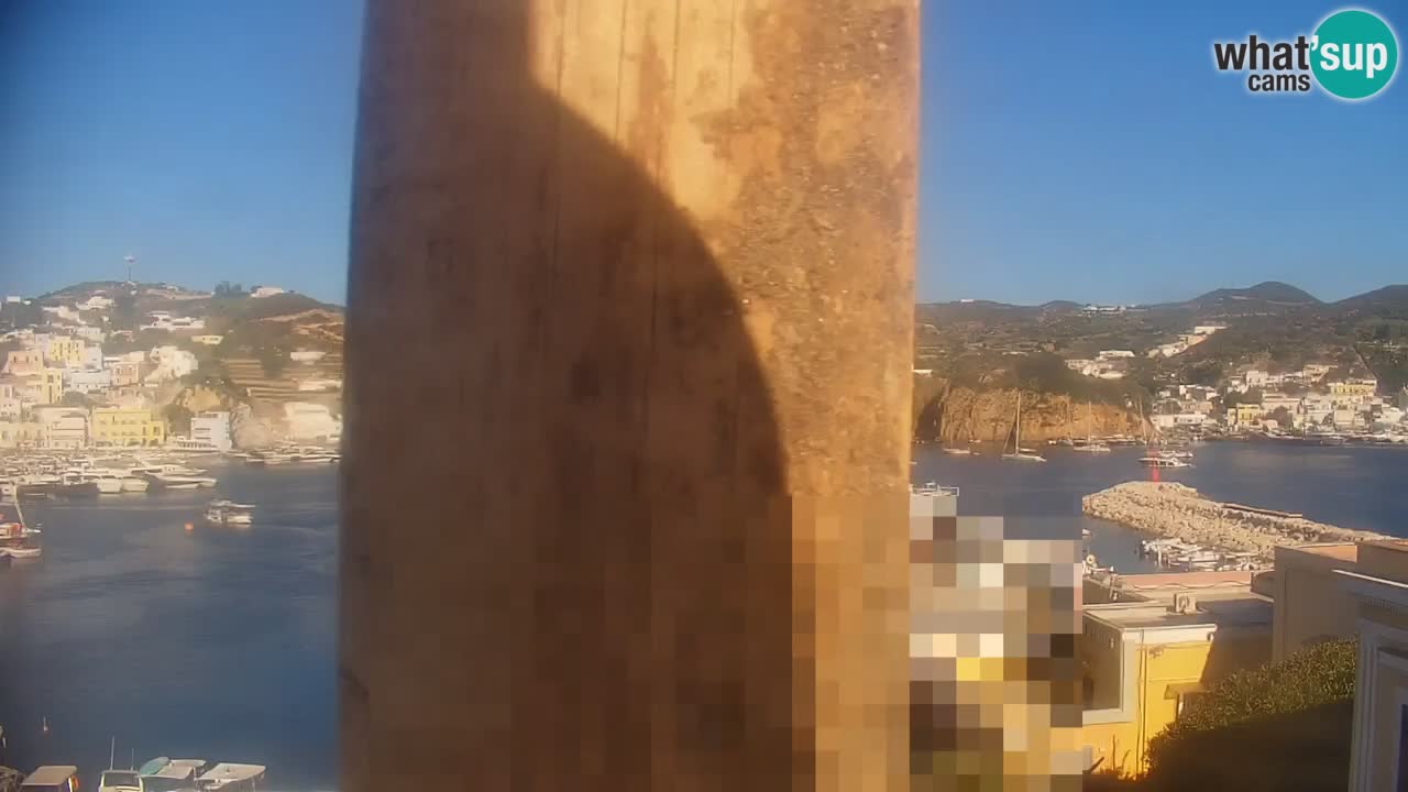 Otok Ponza web kamera Luka