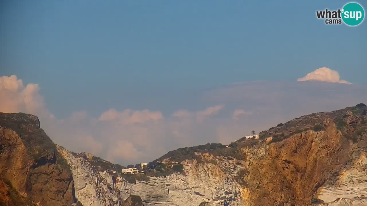Island of Ponza livecam – the port webcam live