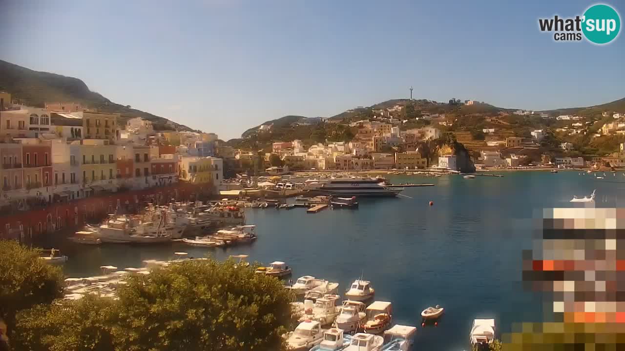 Island of Ponza livecam – the port webcam live