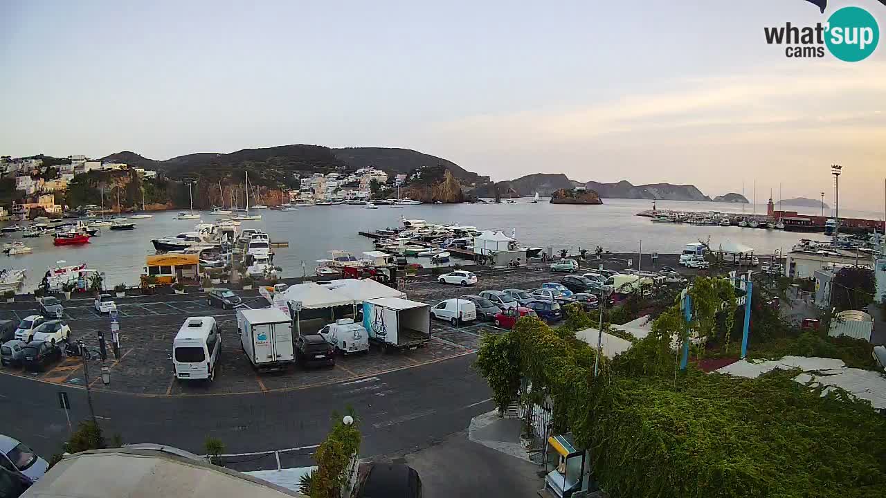 Insel Ponza Hafen webcam – Italien