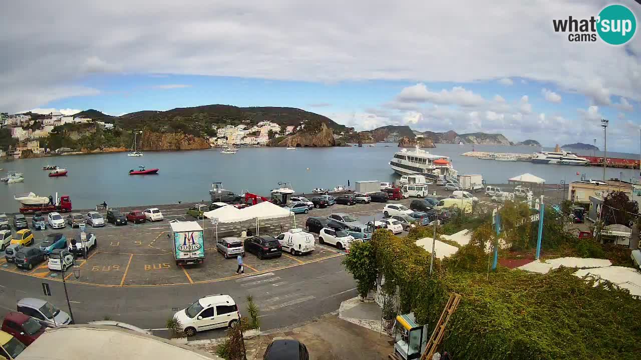 Pristanišče Ponza spletna kamera – Otok Ponza