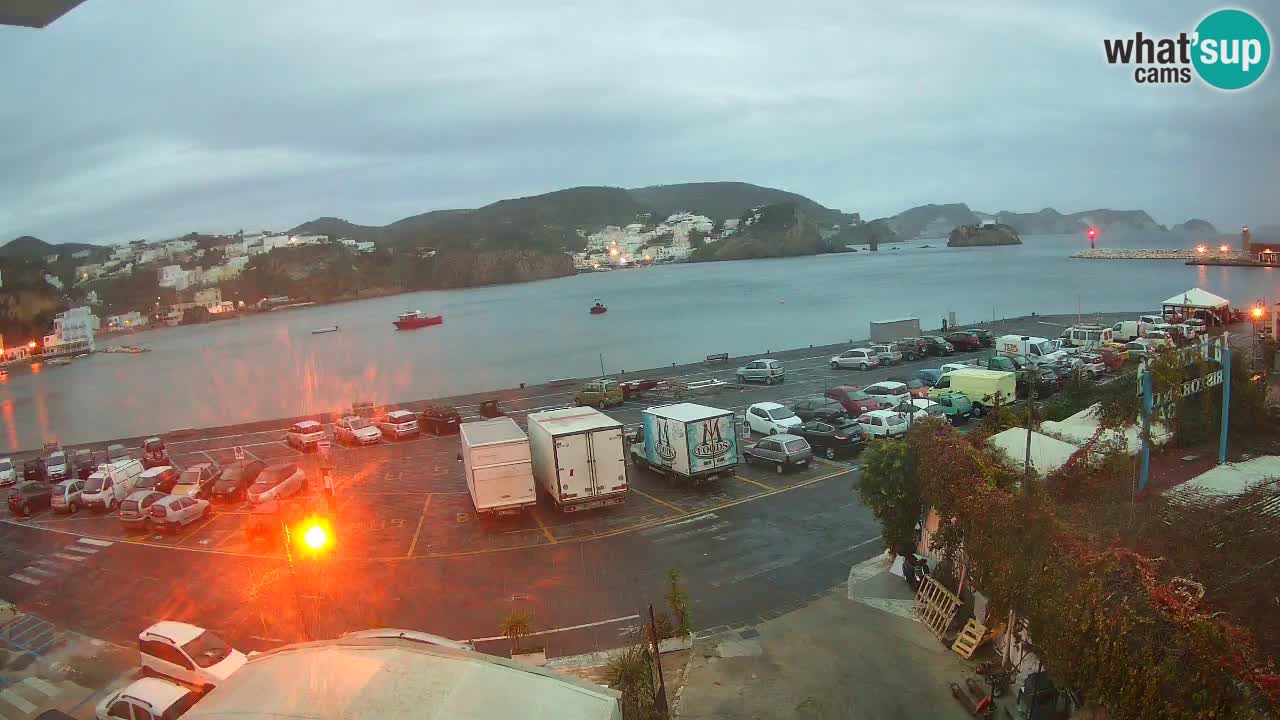 Insel Ponza Hafen webcam – Italien