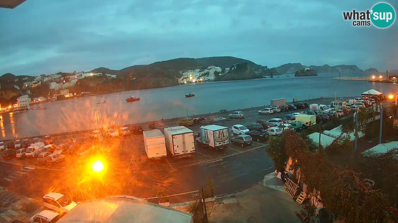 Insel Ponza Hafen webcam – Italien