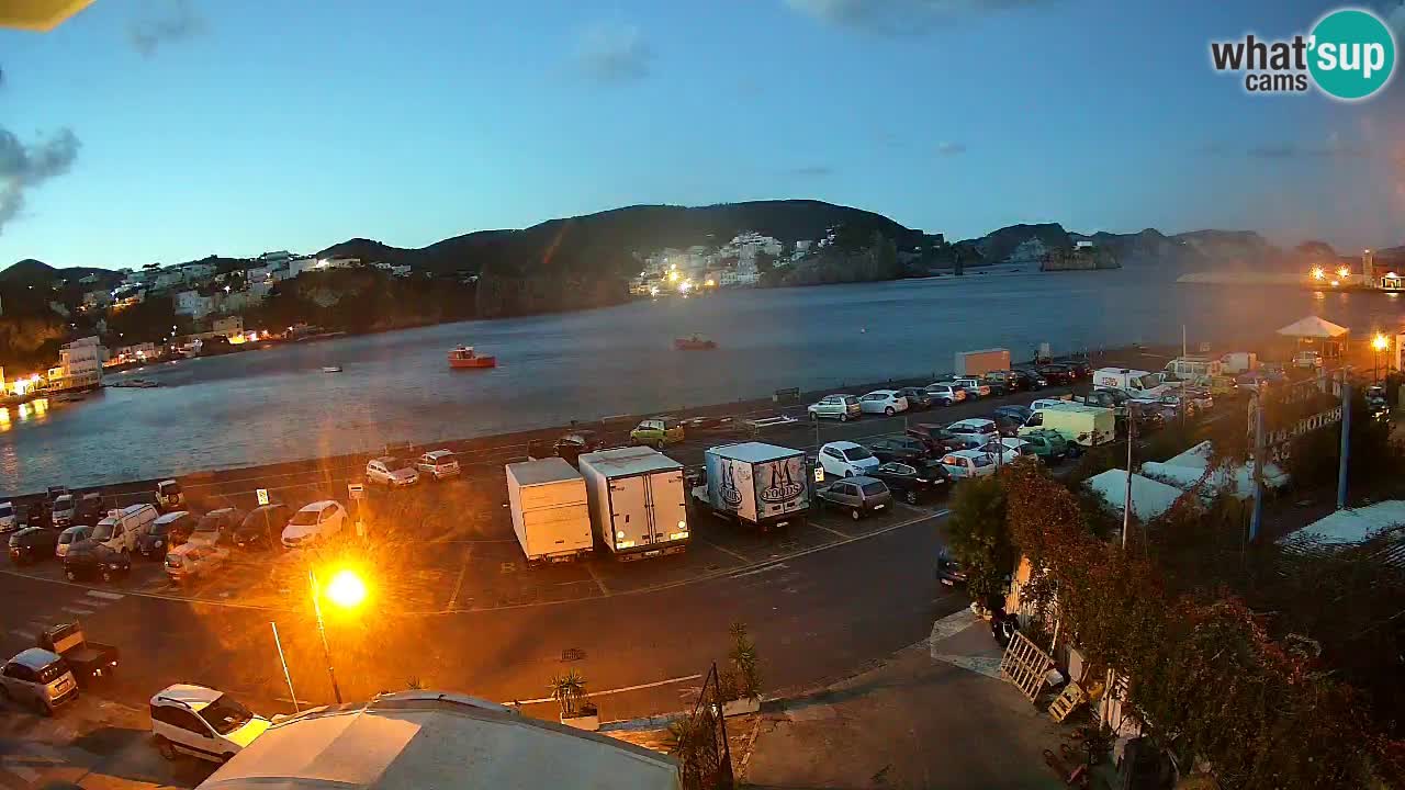 Insel Ponza Hafen webcam – Italien