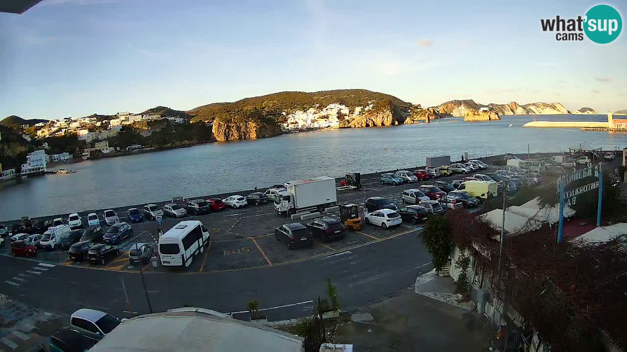 Insel Ponza Hafen webcam – Italien