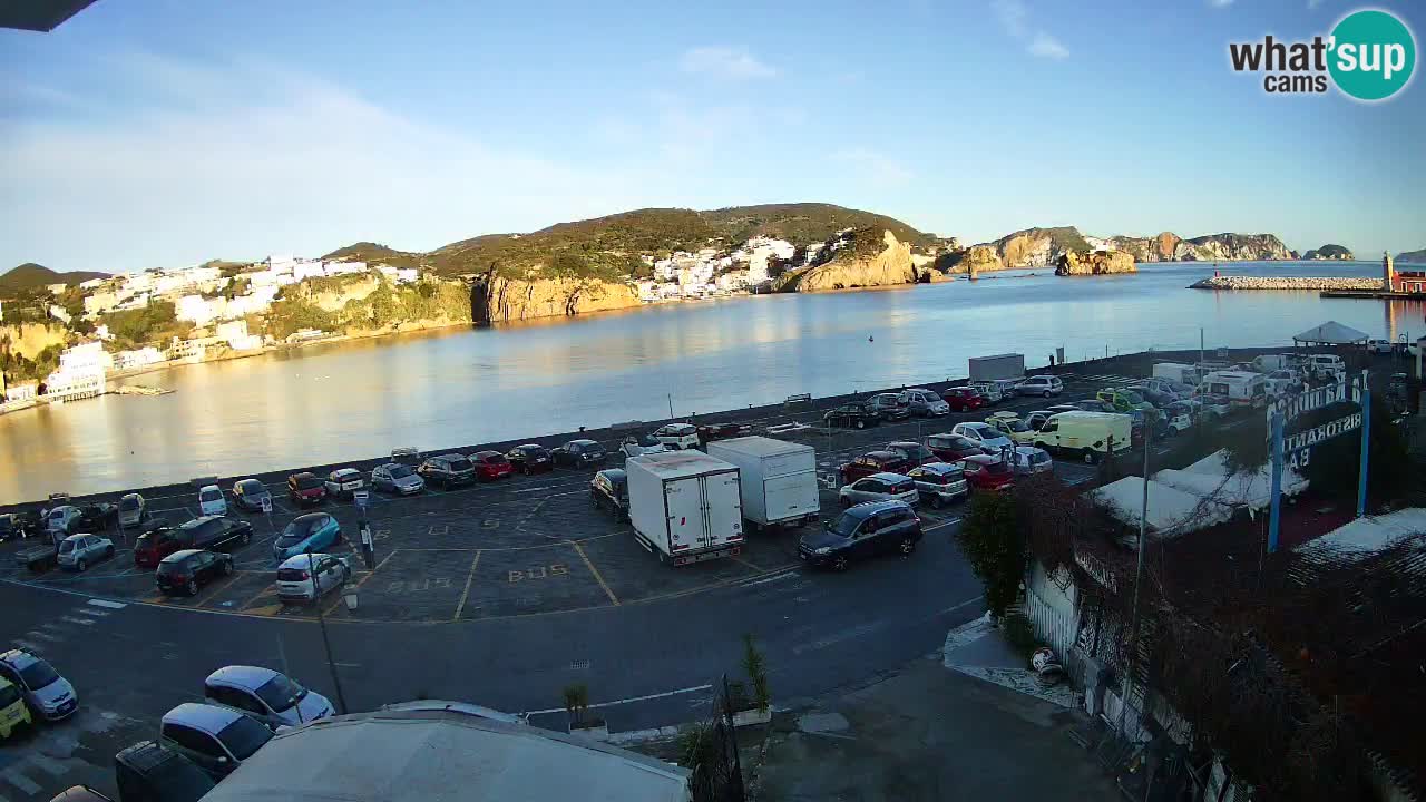 Insel Ponza Hafen webcam – Italien