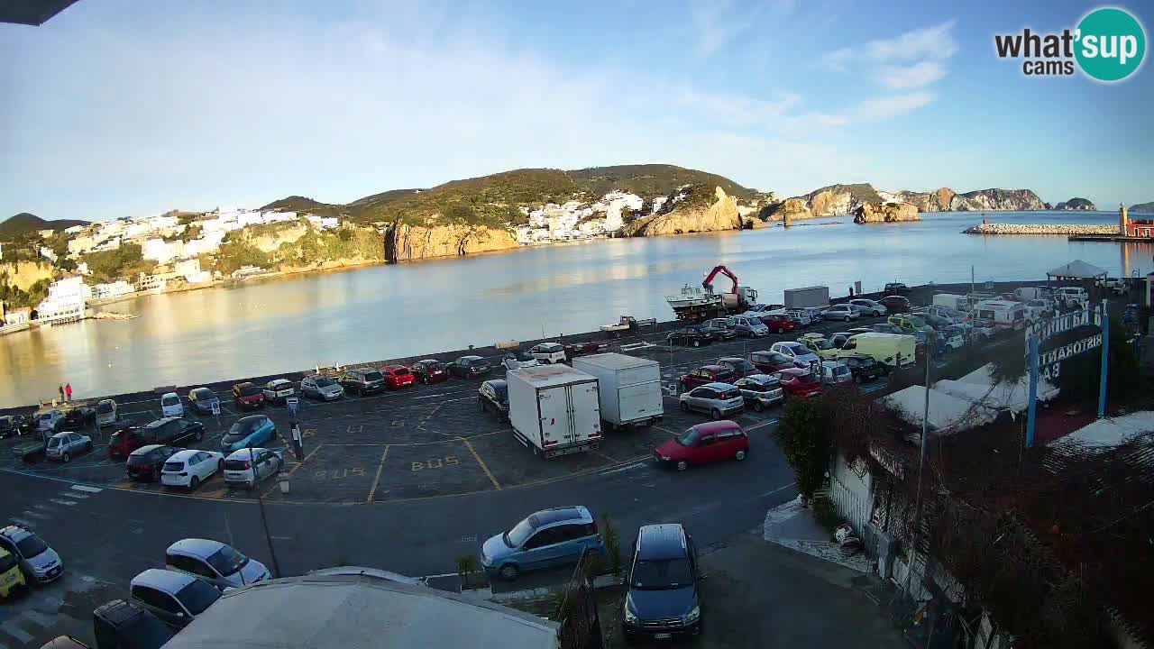 Insel Ponza Hafen webcam – Italien