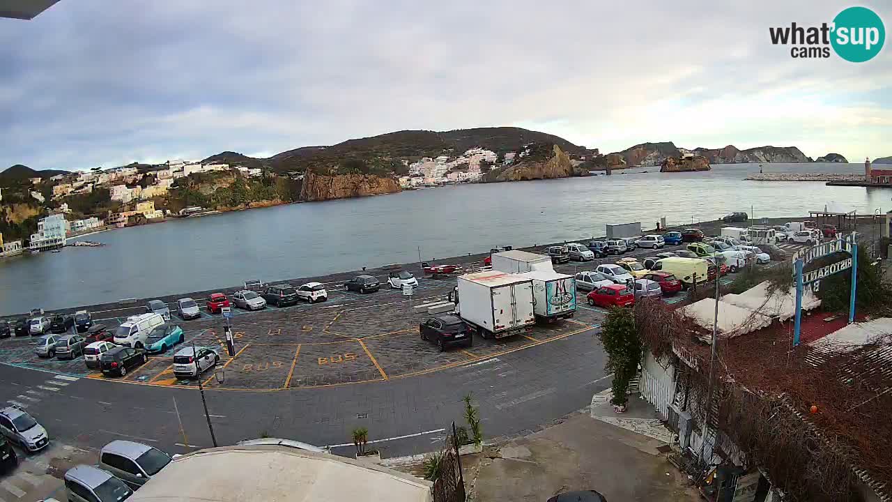 Insel Ponza Hafen webcam – Italien