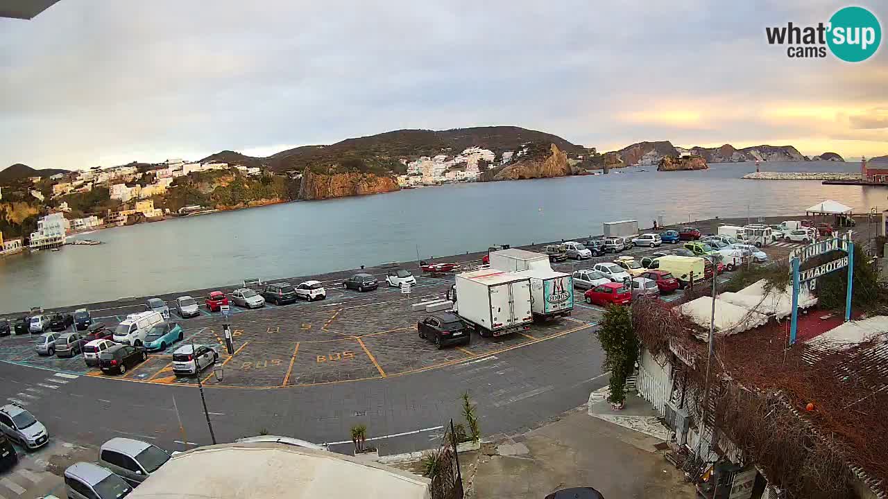 Insel Ponza Hafen webcam – Italien