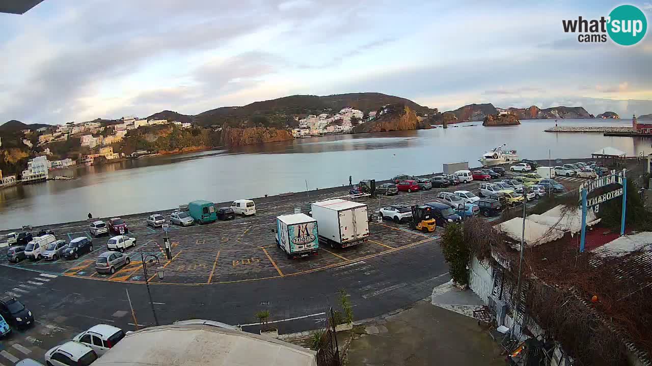 Insel Ponza Hafen webcam – Italien