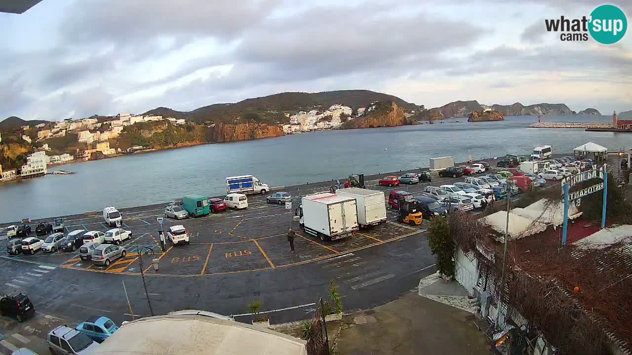 Insel Ponza Hafen webcam – Italien