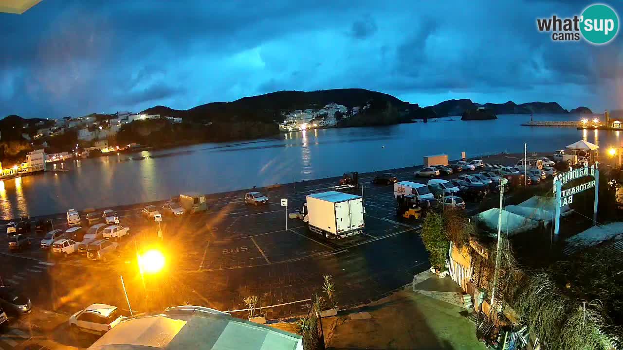 Insel Ponza Hafen webcam – Italien