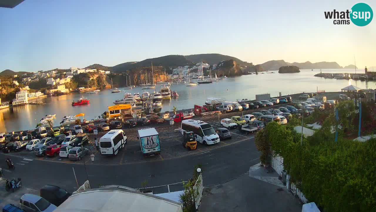 Insel Ponza Hafen webcam – Italien