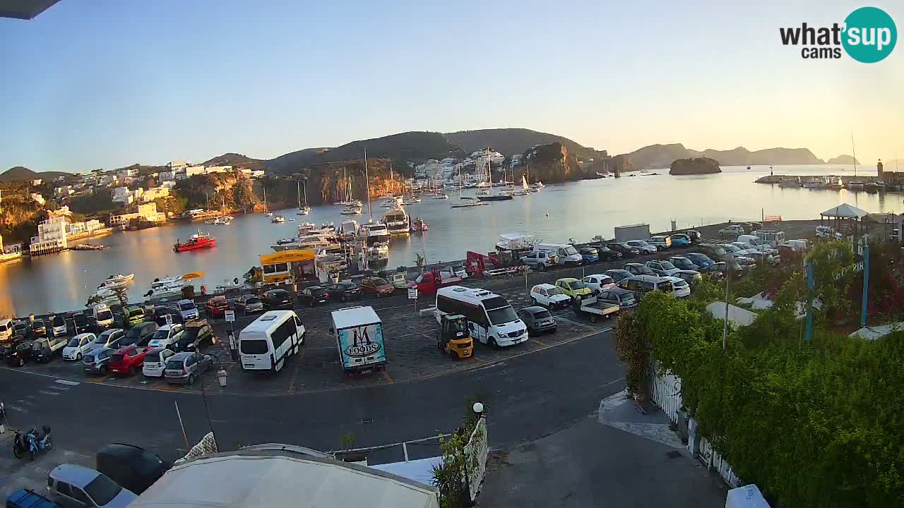 Insel Ponza Hafen webcam – Italien