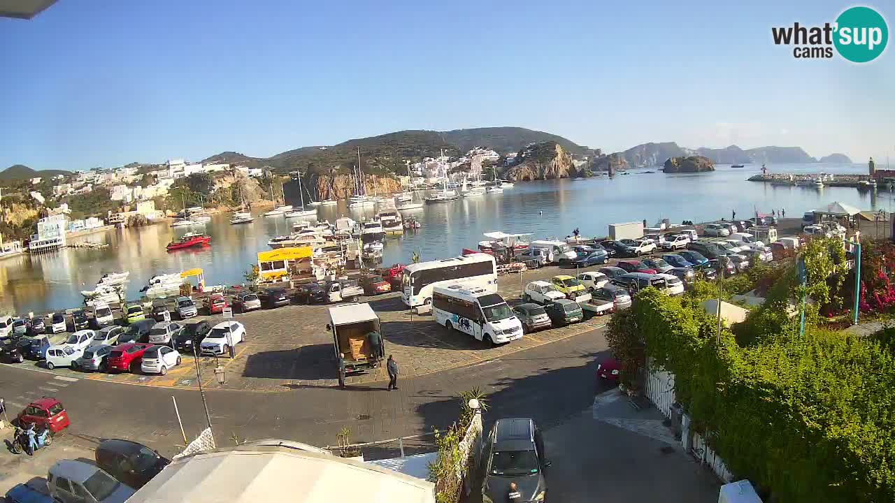 Pristanišče Ponza spletna kamera – Otok Ponza