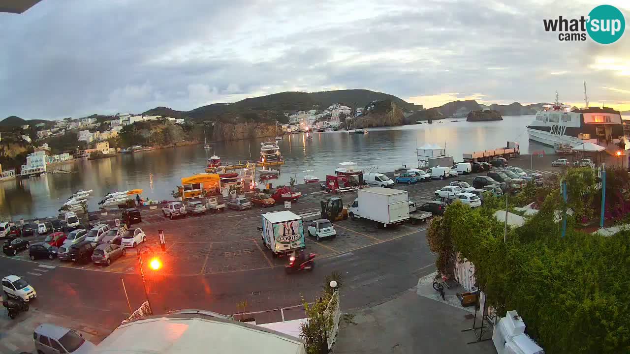 Webcam du port de Ponza – Île de Ponza