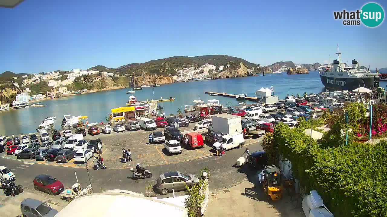 Pristanišče Ponza spletna kamera – Otok Ponza