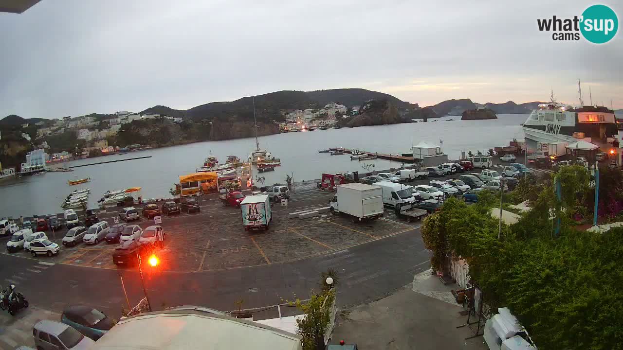 Insel Ponza Hafen webcam – Italien