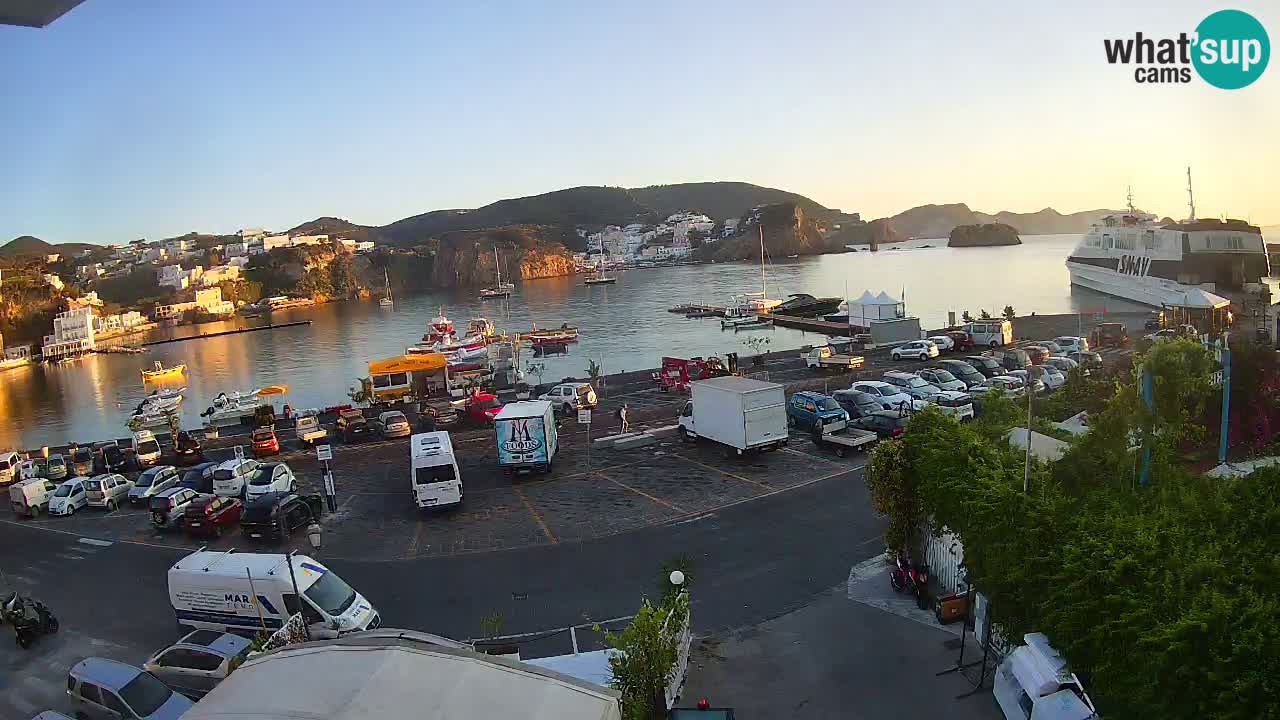 Insel Ponza Hafen webcam – Italien